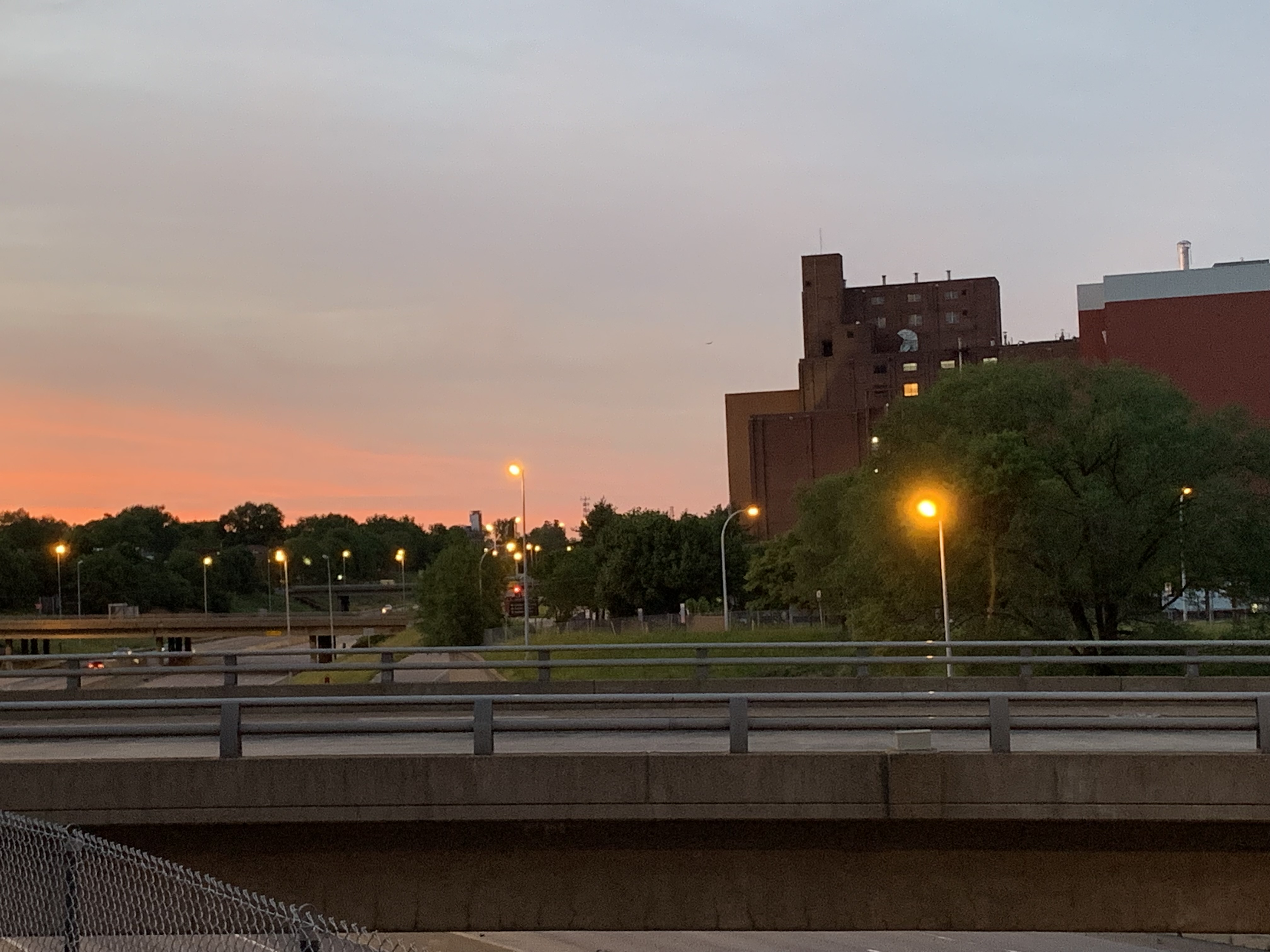 ./2022/06 - St Louis/02 - Day 2/20220522-202548368.JPG